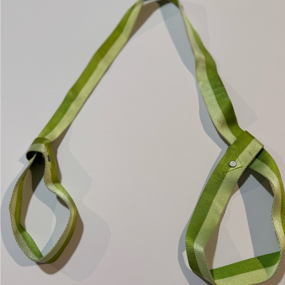 Yoga mat strap